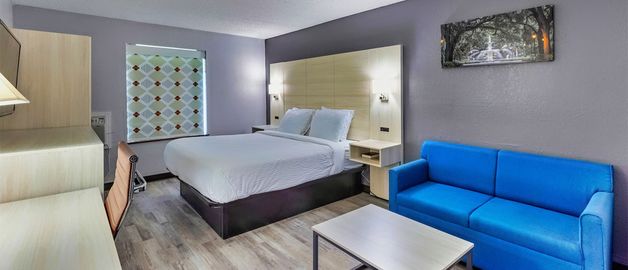 Beautiful King Bed Room